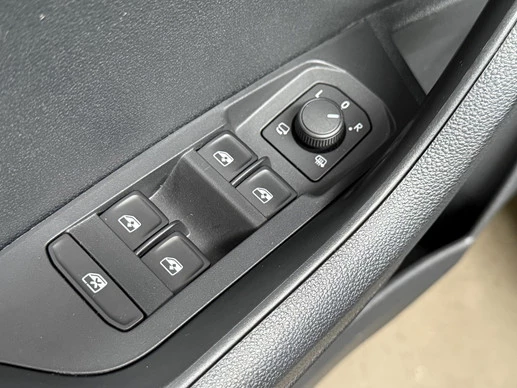 Škoda Karoq - Afbeelding 21 van 30