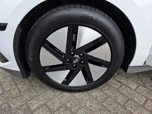 Hyundai IONIQ 6 - Afbeelding 28 van 30