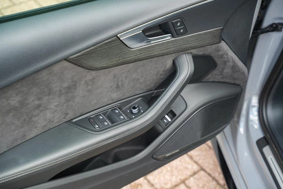 Audi RS4 - Afbeelding 14 van 30