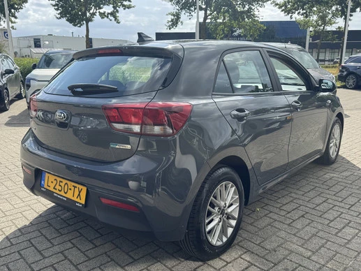 Kia Rio - Afbeelding 4 van 30