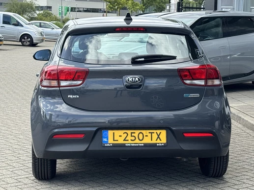 Kia Rio - Afbeelding 22 van 30