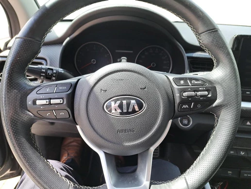 Kia Stonic - Afbeelding 18 van 26