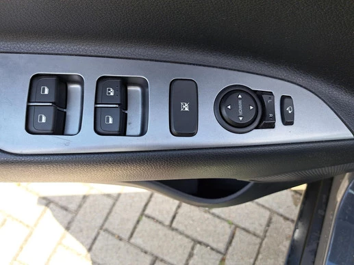 Kia Stonic - Afbeelding 22 van 26