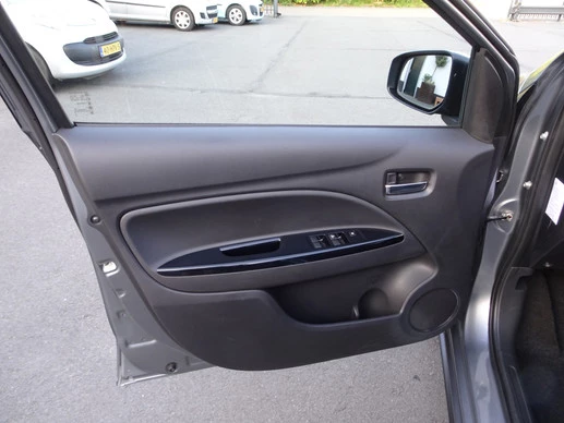 Mitsubishi Space Star - Afbeelding 11 van 26