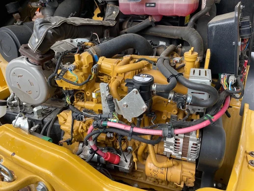 Caterpillar  - Afbeelding 9 van 30