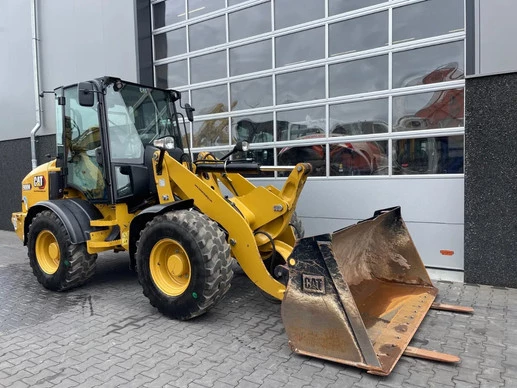 Caterpillar  - Afbeelding 22 van 30