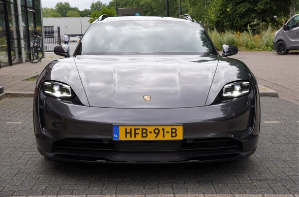 Porsche Taycan - Afbeelding 5 van 28