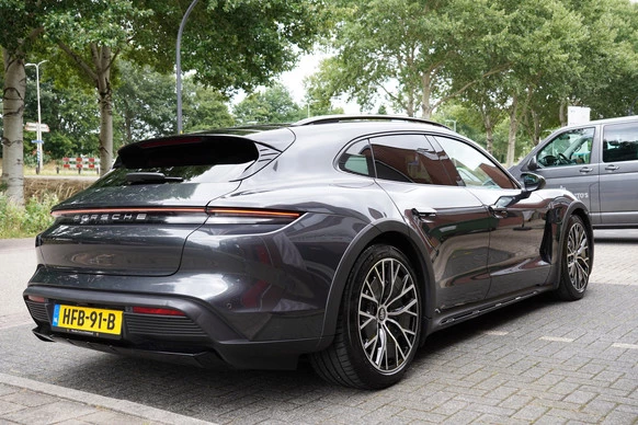 Porsche Taycan - Afbeelding 9 van 28