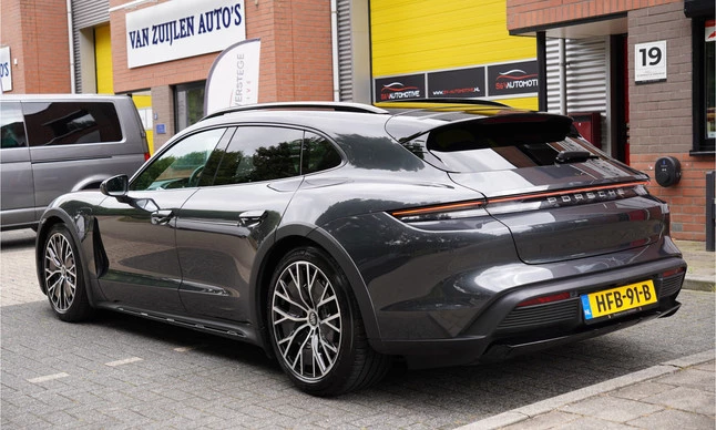 Porsche Taycan - Afbeelding 11 van 28