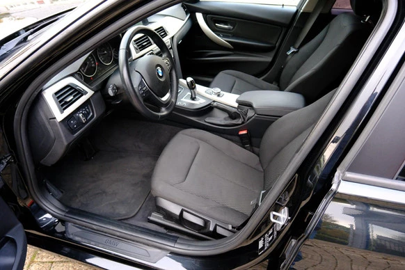 BMW 3 Serie - Afbeelding 2 van 30