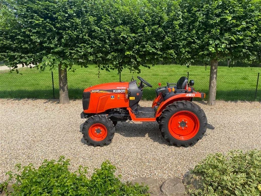 Kubota  - Afbeelding 1 van 12