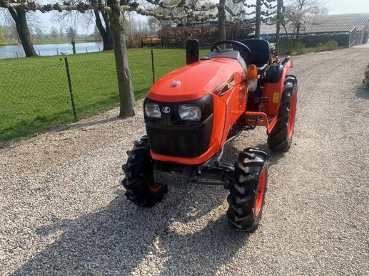Kubota  - Afbeelding 7 van 10