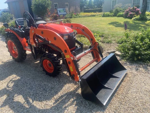 Kubota  - Afbeelding 9 van 14