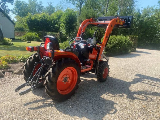 Kubota  - Afbeelding 9 van 13