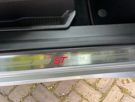 Ford Kuga - Afbeelding 14 van 30