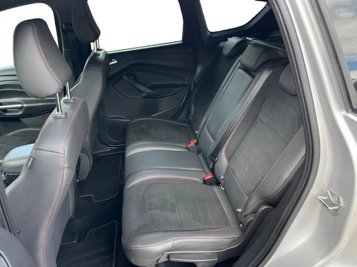 Ford Kuga - Afbeelding 17 van 30