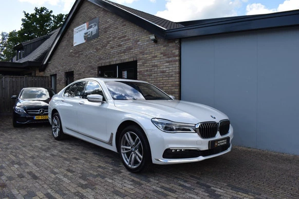 BMW 7 Serie - Afbeelding 2 van 30