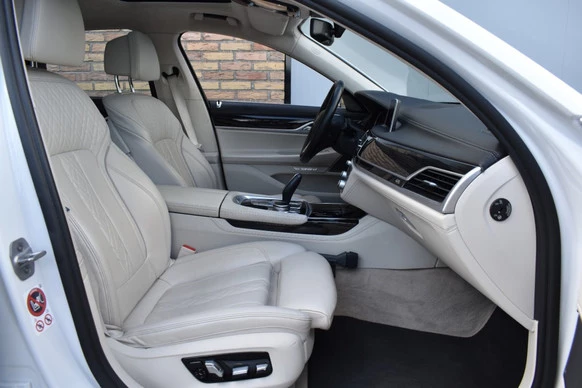 BMW 7 Serie - Afbeelding 10 van 30