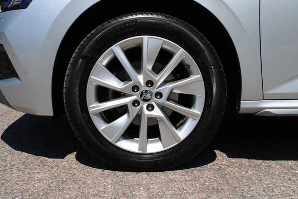 Škoda Kamiq - Afbeelding 10 van 30