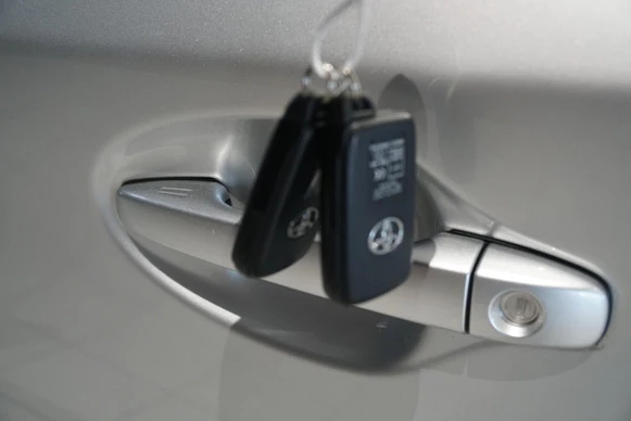 Toyota Prius - Afbeelding 11 van 30