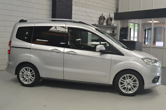 Ford Tourneo Courier - Afbeelding 3 van 26