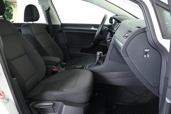 Volkswagen e-Golf - Afbeelding 11 van 30