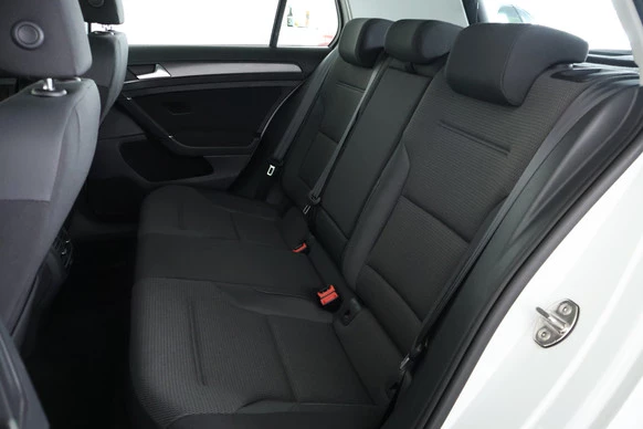 Volkswagen e-Golf - Afbeelding 12 van 30
