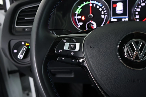 Volkswagen e-Golf - Afbeelding 17 van 30