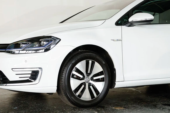 Volkswagen e-Golf - Afbeelding 29 van 30