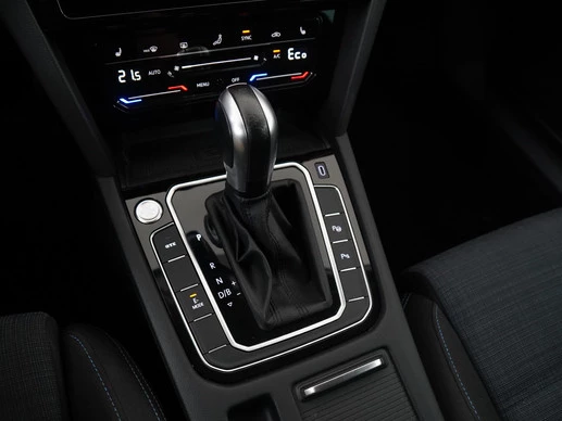 Volkswagen Passat - Afbeelding 11 van 30