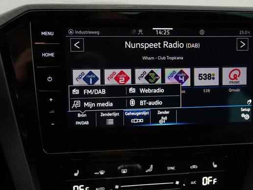 Volkswagen Passat - Afbeelding 17 van 30