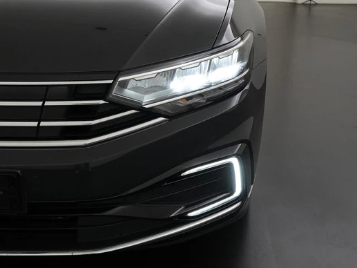 Volkswagen Passat - Afbeelding 22 van 30