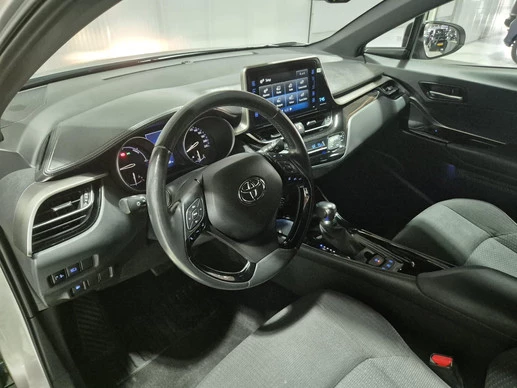 Toyota C-HR - Afbeelding 25 van 30