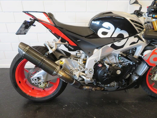 Aprilia Tuono V4 - Afbeelding 10 van 14