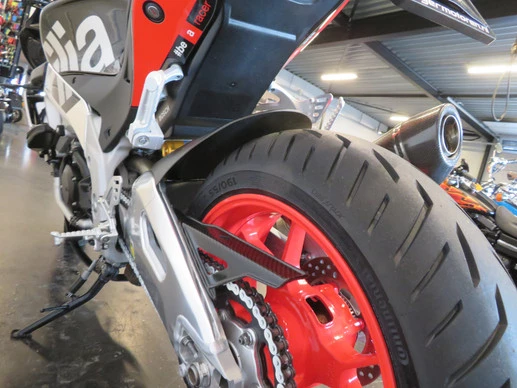 Aprilia Tuono V4 - Afbeelding 13 van 14