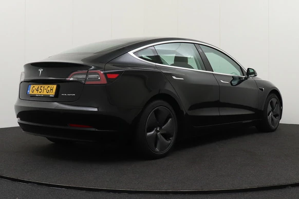Tesla Model 3 - Afbeelding 2 van 27