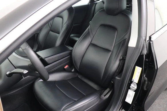 Tesla Model 3 - Afbeelding 9 van 27