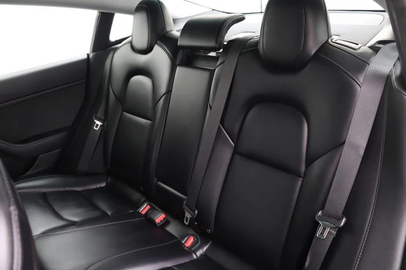 Tesla Model 3 - Afbeelding 11 van 27