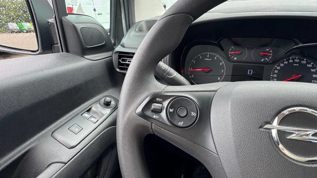 Opel Combo - Afbeelding 20 van 27