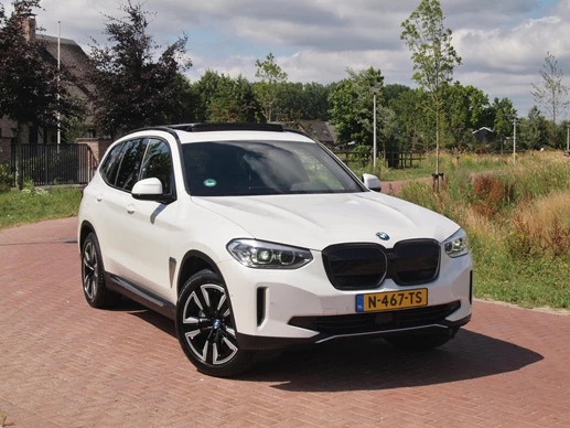 BMW iX3 - Afbeelding 1 van 30