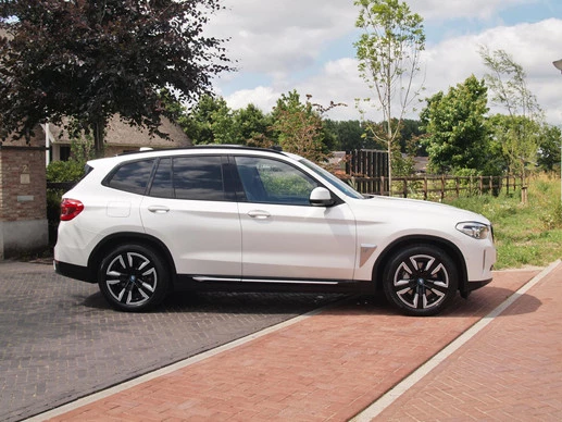 BMW iX3 - Afbeelding 11 van 30