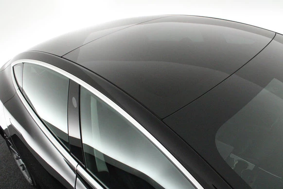 Tesla Model 3 - Afbeelding 6 van 30