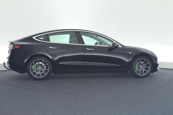 Tesla Model 3 - Afbeelding 10 van 30