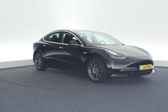 Tesla Model 3 - Afbeelding 11 van 30