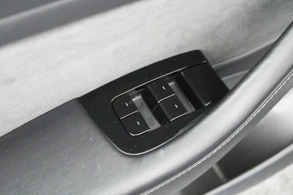 Tesla Model 3 - Afbeelding 14 van 30