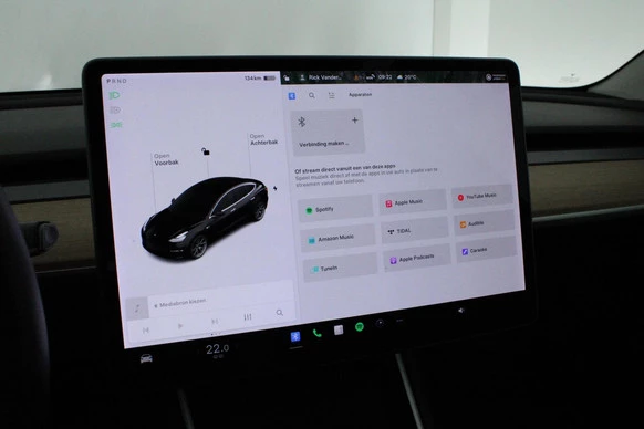 Tesla Model 3 - Afbeelding 18 van 30
