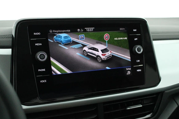 Volkswagen T-Roc - Afbeelding 25 van 30