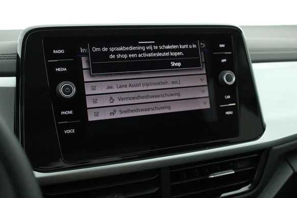 Volkswagen T-Roc - Afbeelding 27 van 30