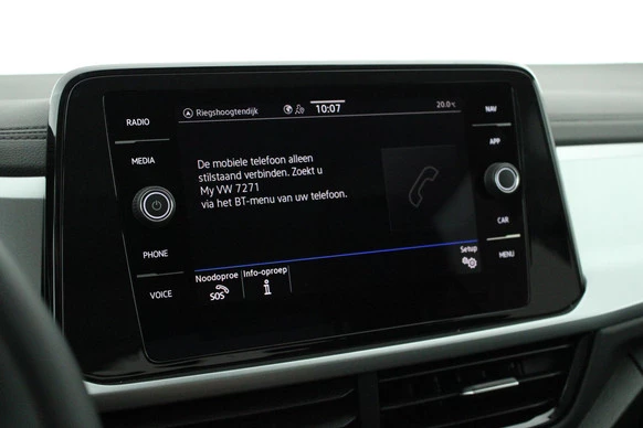 Volkswagen T-Roc - Afbeelding 28 van 30