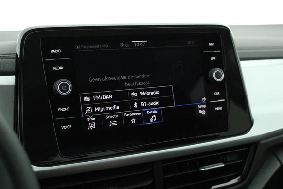 Volkswagen T-Roc - Afbeelding 29 van 30